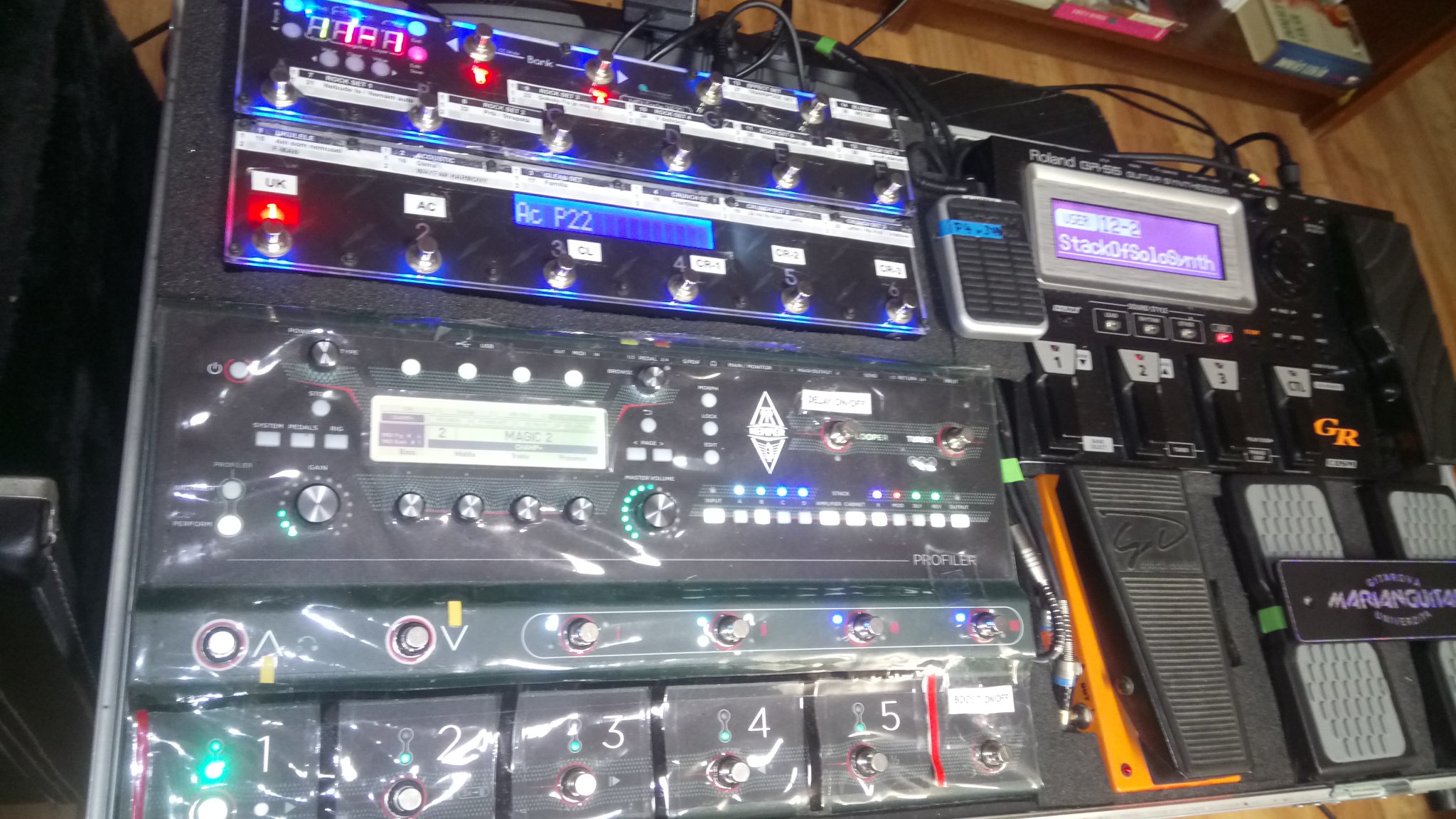 https://arch.mojagitara.com/wp-content/uploads/2020/06/pedalboard-kemepe-gr55-midiforte.jpg